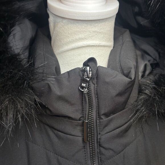 Michael Kors Black Belted Faux Fur Hooded Zip Vest Womens - Picture 7 of 8